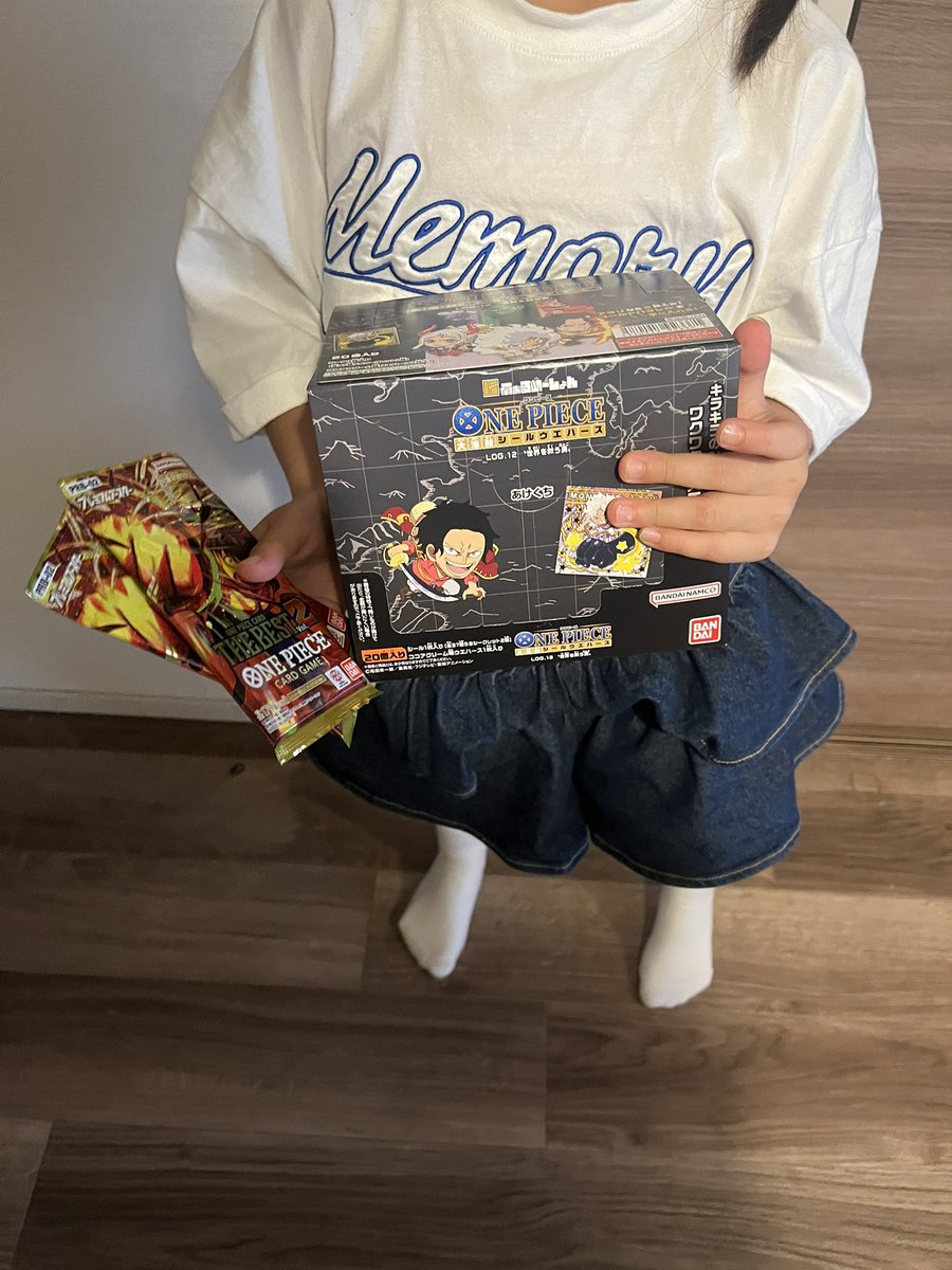 sound_industry_'s tweet photo. #ONEEPIECE ウエハース!
LOG.12!!!
久しぶりの箱買い🤣
今日から1人1日1個開封していきまーす
コンプできるかな
#ONEPIECE好きと繋がりたい #ジンベエ推し https://t.co/W1LbEFgGRv