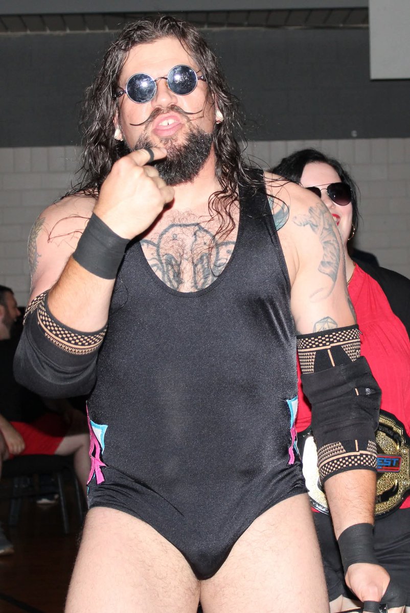 Who is THE Handsome devil??? This good looking son of a gun right here!!!
#tellyourfriendsaboutme #wrestling #wwe #impact #aew #njwp #tna #impact #roh #wrestler #me #LoveIslandUK