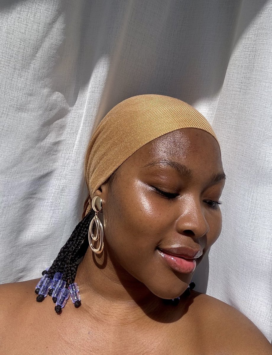 Skin <a href="/cetaphil/">Cetaphil</a> .