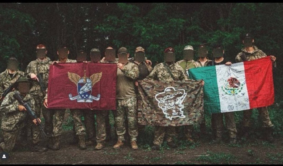 GeorgeArtwell's tweet photo. Héroes voluntarios mexicanos en las fuerzas armadas de Ucrania 🇺🇦🤝🇲🇽

Estamos Guerreros son héroes del mundo libre #StandWithUkraine https://t.co/wip5sgJxcM