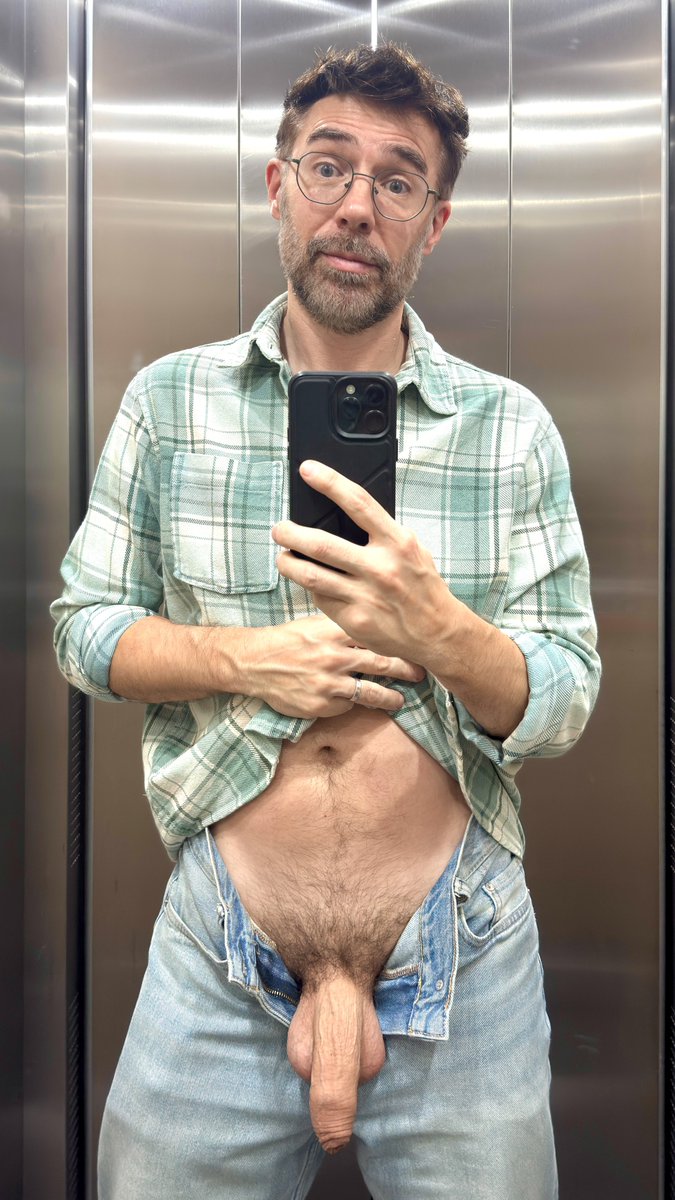 Xelahotboy's tweet photo. Une belle journée à tous 😈 https://t.co/LQaVp5MQ9P