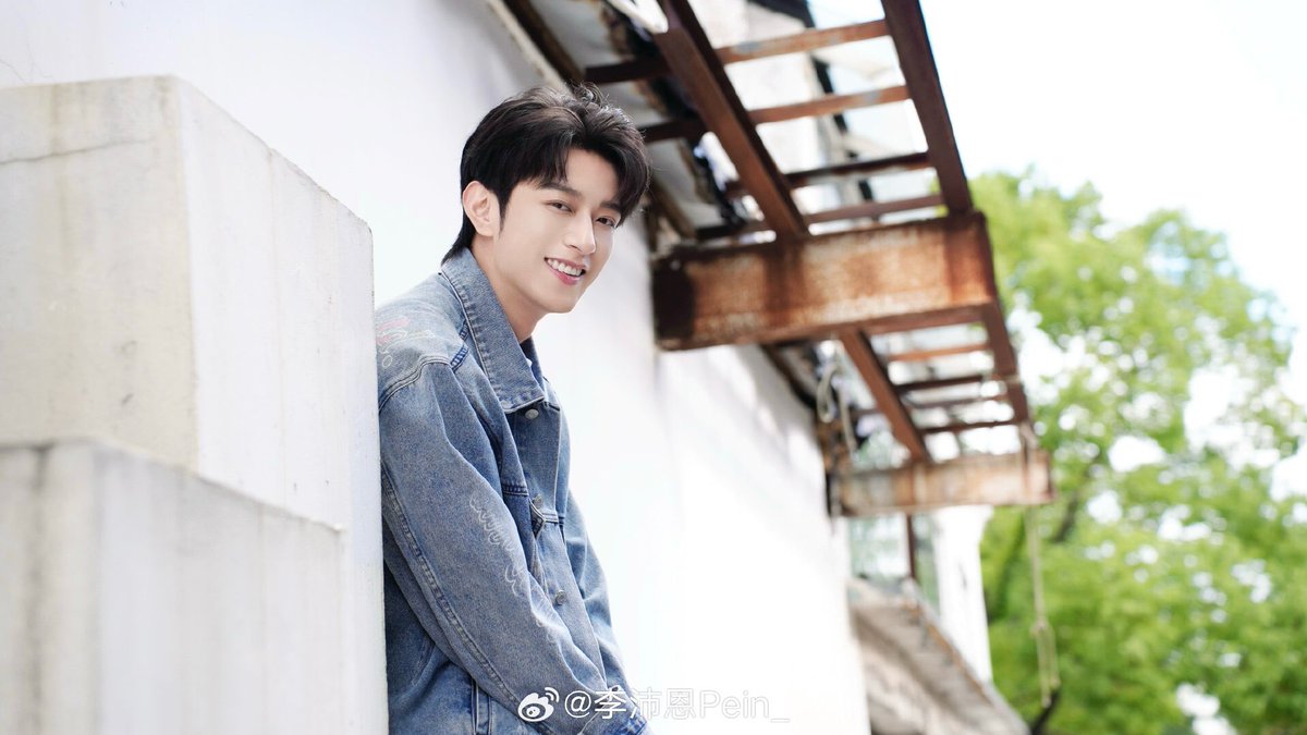 Ky0627Meen's tweet photo. พี่เพ่ยมาอัพ weibo พี่สองคนไปด้วยกันไปกะอาเจียง🤣
“When is the weather fine.”
#ABODesire
#LipeiEn #SeekyLee https://t.co/EJL0luqpHq