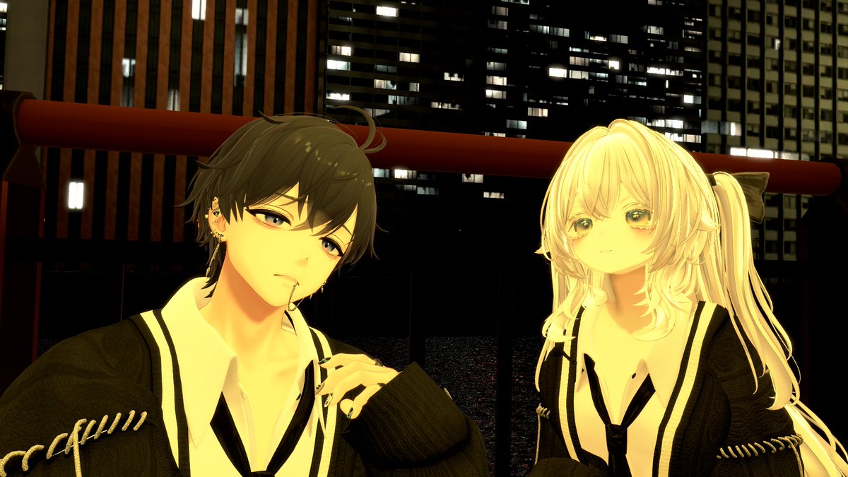 お揃いの服買ってあげた友達と写真撮ってきた