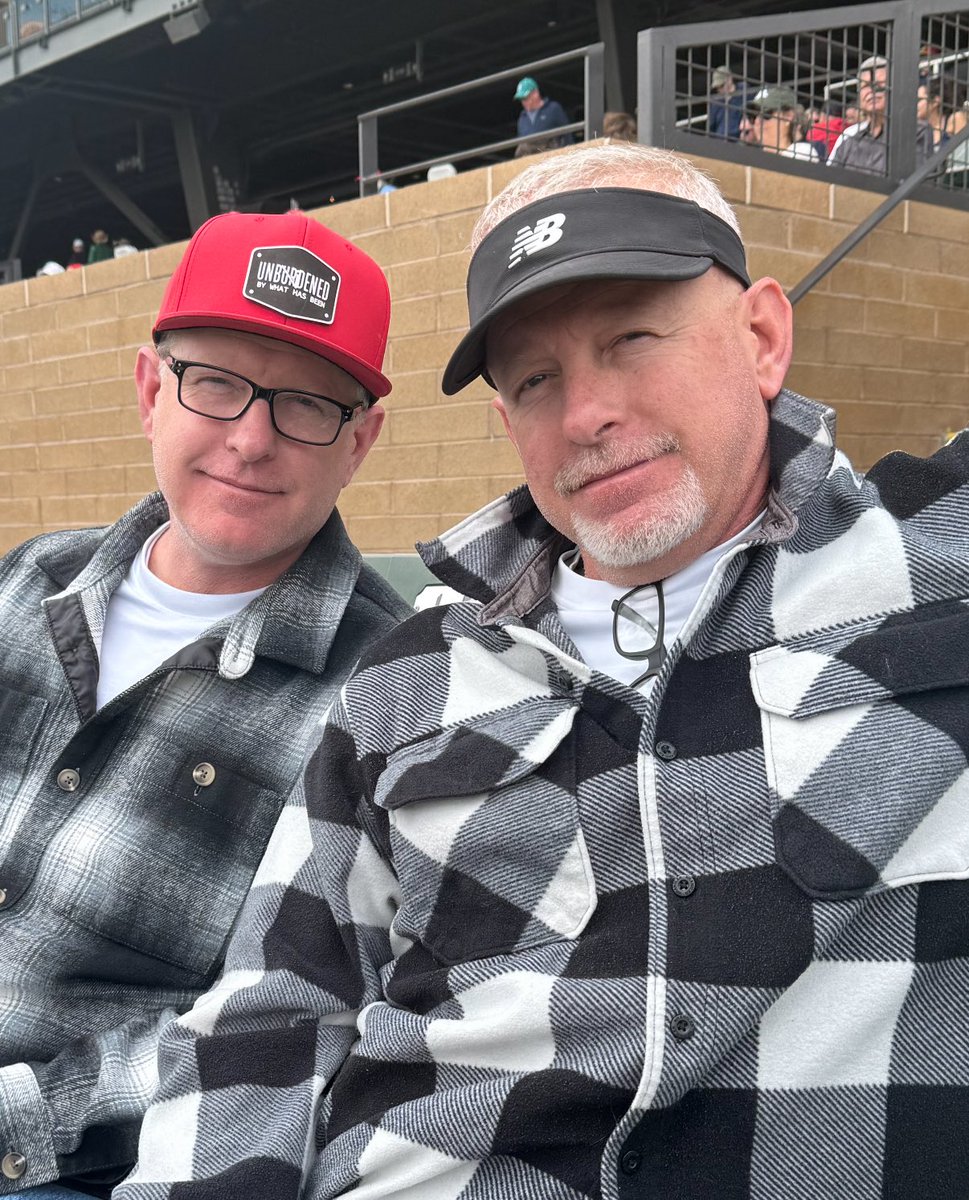 Hunter Eagleman™ (@hunter_eagleman) on Twitter photo Good morning y’all and A BIG HAPPY BIRTHDAY to my twin brother <a href="/GuntherEagleman/">Gunther Eagleman™</a> today!! 😎 Good morning y’all and A BIG HAPPY BIRTHDAY to my twin brother <a href="/GuntherEagleman/">Gunther Eagleman™</a> today!! 😎