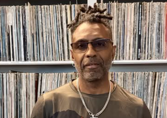 Greg Boraman (@gregboraman) on Twitter photo Whilst on his current US tour Omar Lyefook dropped into KCRW for a interview and also their 'Guest Selects' feature - here's the tracks he picked - kcrw.com/music/shows/mo…
<a href="/omarlyefookMBE/">Omar lyefook MBE</a> <a href="/imprssvcllctve/">IMPRESS!VE Collective Music & Arts</a> <a href="/bbemusic/">BBE Music</a> <a href="/mbeKCRW/">Morning Becomes Eclectic</a> Whilst on his current US tour Omar Lyefook dropped into KCRW for a interview and also their 'Guest Selects' feature - here's the tracks he picked - kcrw.com/music/shows/mo…
<a href="/omarlyefookMBE/">Omar lyefook MBE</a> <a href="/imprssvcllctve/">IMPRESS!VE Collective Music & Arts</a> <a href="/bbemusic/">BBE Music</a> <a href="/mbeKCRW/">Morning Becomes Eclectic</a>