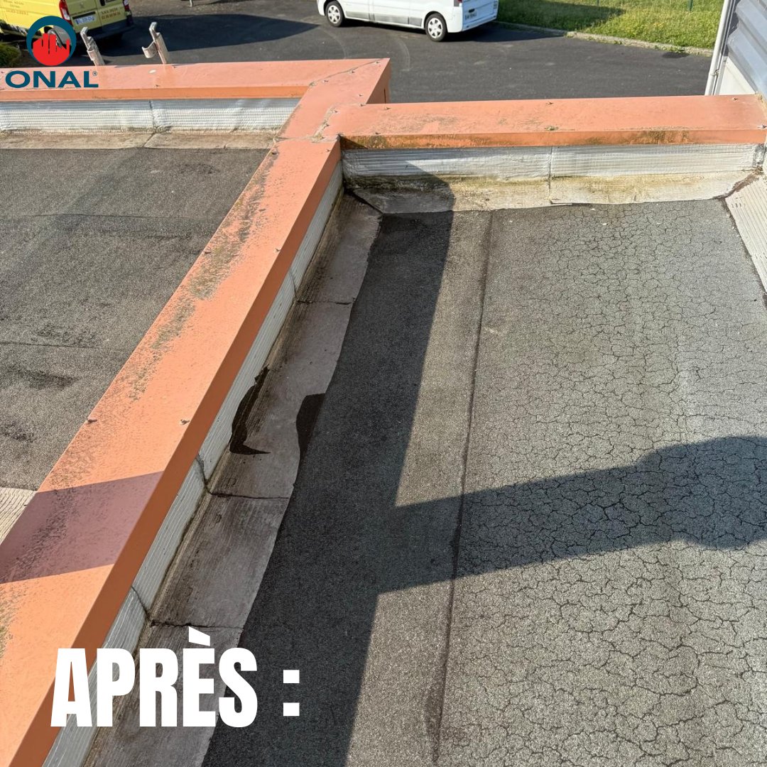 EntrepriseOnal's tweet image. 🔧💥 AVANT / APRÈS : Remise en état de toiture plate
Résultat : une surface propre, étanche et sécurisée ! ✅
Parce qu’une toiture entretenue, c’est un bâtiment préservé. 🏢💦
📸 Faites défiler pour découvrir notre travail ➡️
#Toiture #RéparationToiture #AvantAprès #Étanchéité