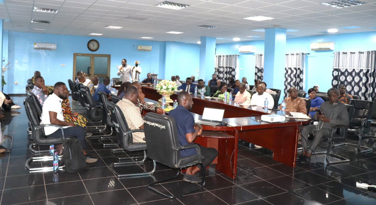 Ghana_NBA's tweet photo. The NBA brought stakeholders together to discuss on non-GMO certification, GMO detection and identification and free on board based regulatory fees to remains key to a safer, transparent food system in Ghana

#Biosafety #NonGMO #Ghana #NBA https://t.co/peAYy6PcuE