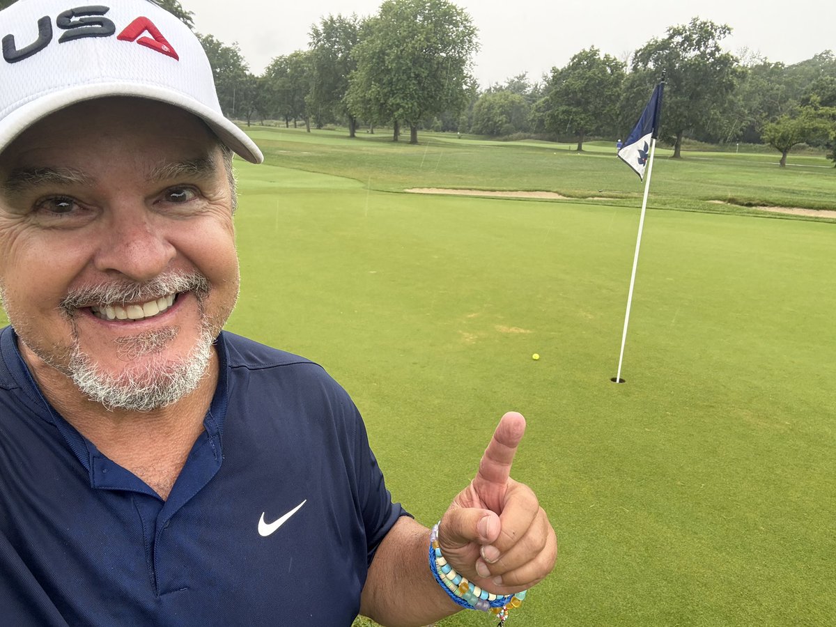wdlyon's tweet image. USA Tour '25: Golf Edition ⛳️

My BF (AB) grew up in this town, said if you ever get there play the course I grew up in.

6 holes in the midwestern storm hit ⛈️ 🌩️ ⚡️, but I carried on and it was GLORIOUS! 🤗 

#LiveFree 🇺🇸 #AttackLife 🦈