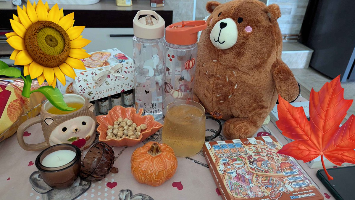 Anka_VT's tweet image. Can you tell how much we miss the autumn already? Please bring us rain, cool days and pretty colors other than the scorching sun 😅
How are you all doing? I hope you stay cool and hydrated 🌸🌸🌸