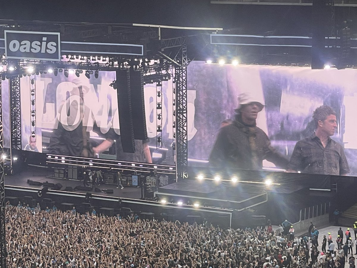 What a trip down memory lane that was! EPIC #OasisLive25 #wembleystadium