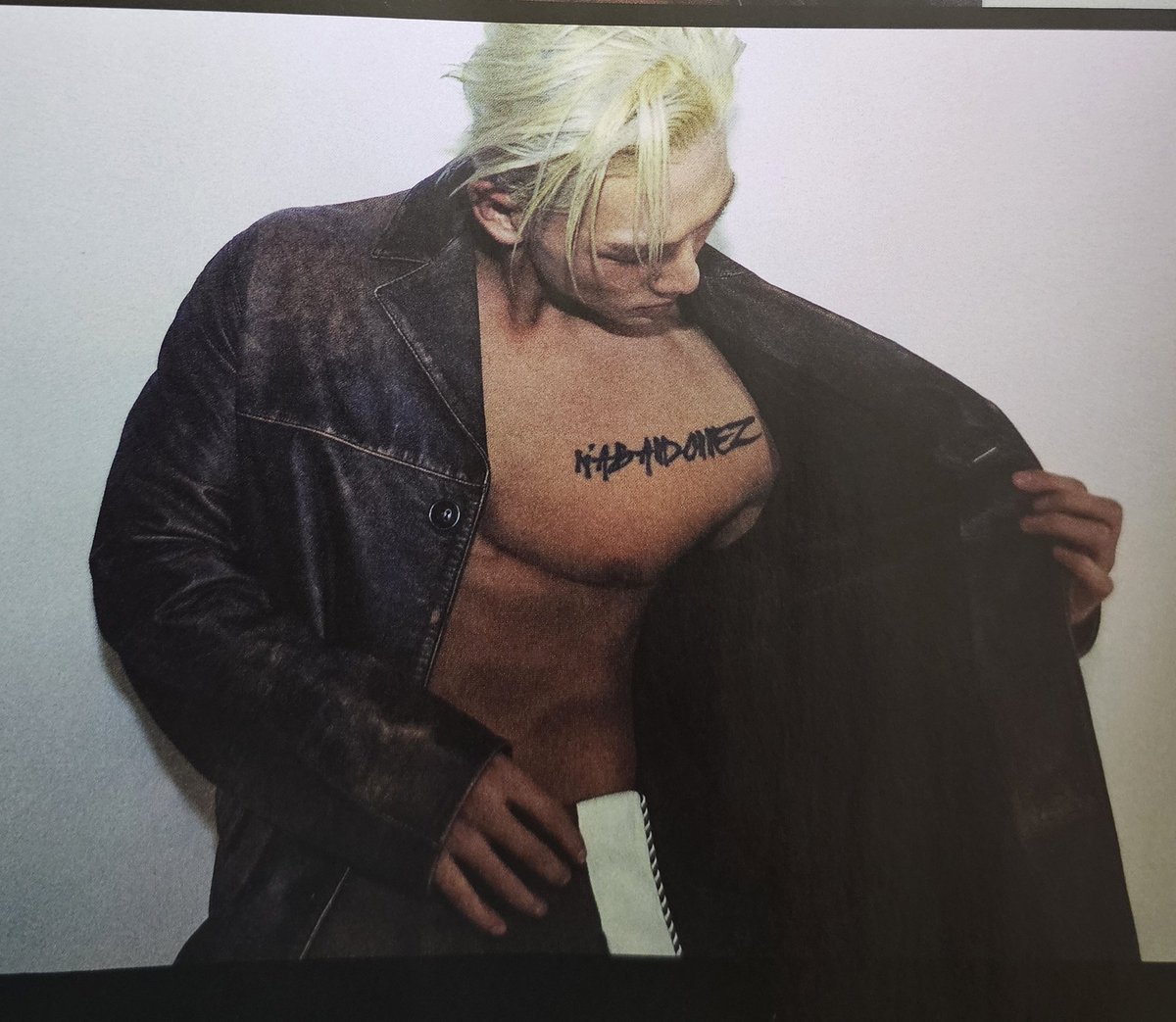 dkdk0721's tweet photo. 얼루어 돌았네...😇
#백호 #BAKEHO @allurekorea https://t.co/CNCZlXsjSE