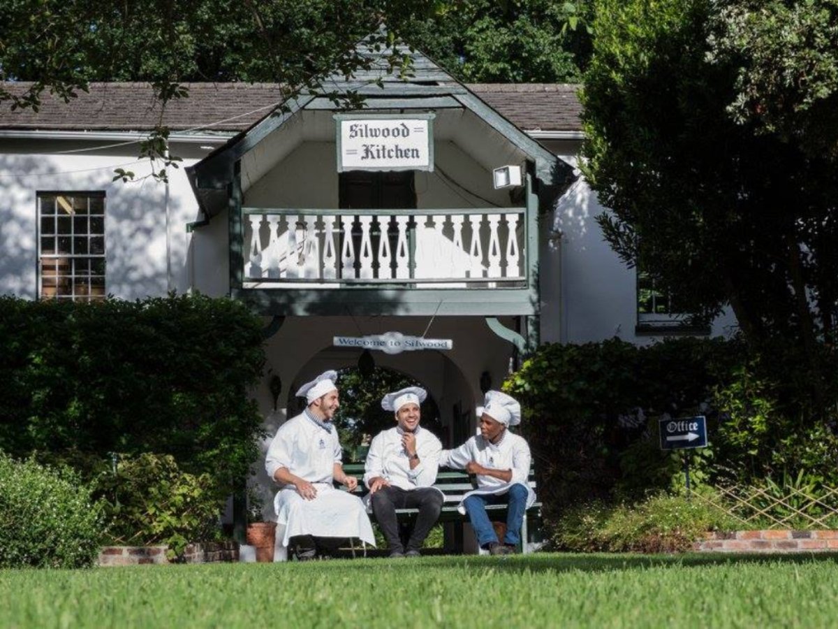 WIN A Ooni Pizza Oven + Free Pizza Party For 10 With Butler’s Pizza And Silwood Kitchen
2oceansvibe.com/2025/07/31/win…