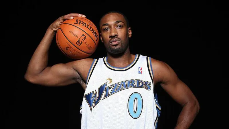 🃏 Ex-NBA All-Star Gilbert Arenas has been charged over an alleged illegal high-stakes poker ring run from his LA home. Prosecutors say he took a house cut and hired staff including chefs, valets &amp; masseuses. He denies all charges; trial set for Sept 23. #NBA #GilbertArenas