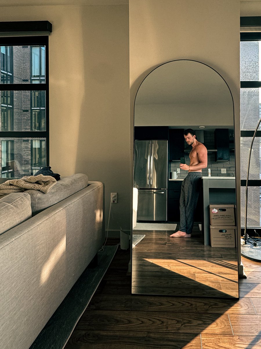 new place, new energy, new selfie mirror