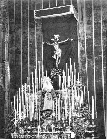 🟣 450 Años Museo
Quedan 100 días para que llegue el 8 de noviembre, y con ello uno de los momentos más esperados por nuestra Hermandad en 2025:  Se celebrará la misa pontifical conmemorativa en la Catedral y una procesión triunfal de regreso a su capilla por las calles del