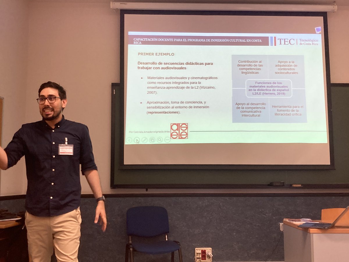 Competencias interculturales en la capacitación docente del profesorado #ELE en Costa Rica, en #ASELE2025 de manos de <a href="/GabyAmador5/">Gaby Amador Solano #FOCOELE Costa Rica</a>, miembro de <a href="/AcqUA_UA/">AcqUA - Adquisición de Lenguas Adicionales</a> y presidenta de #FOCOELE, junto con Ignacio Arias