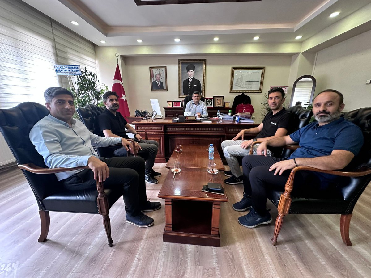 VALİLİK PROJE OFİSİ OLARAK VALİ YARDIMCISI SAYIN GÖKHAN DOLAŞ’I MAKAMINDA ZİYARET ETTİK 

Batman Valiliği Proje Ofisi olarak, Vali Yardımcısı Sayın Gökhan DOLAŞ’ı makamında ziyaret ettik. Ziyaret kapsamında proje ofisimizin çalışmaları hakkında bilgi paylaşımında bulunuldu.+