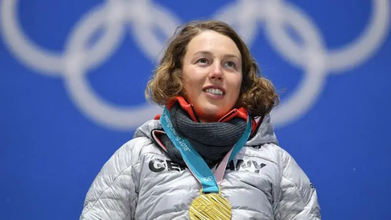 🕊️ Double Olympic biathlon gold medallist Laura Dahlmeier has died aged 31 in a mountaineering accident in Pakistan’s Karakoram range. Caught in a rockfall at 5,700m, she left written instructions not to risk others’ lives in a rescue #Dahlmeier #Olympics #Biathlon