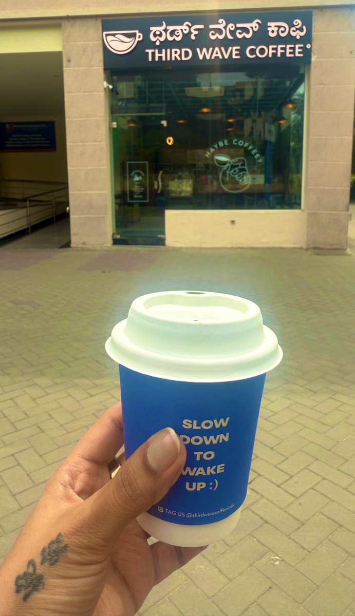 Geeky_Foodie's tweet image. When your workplace doesn’t want you to step out for your caffeine fix to ensure 100% efficiency 😅

#ConfessionsOfACoffeeholic 
#TeamCoffee #Kaapiness