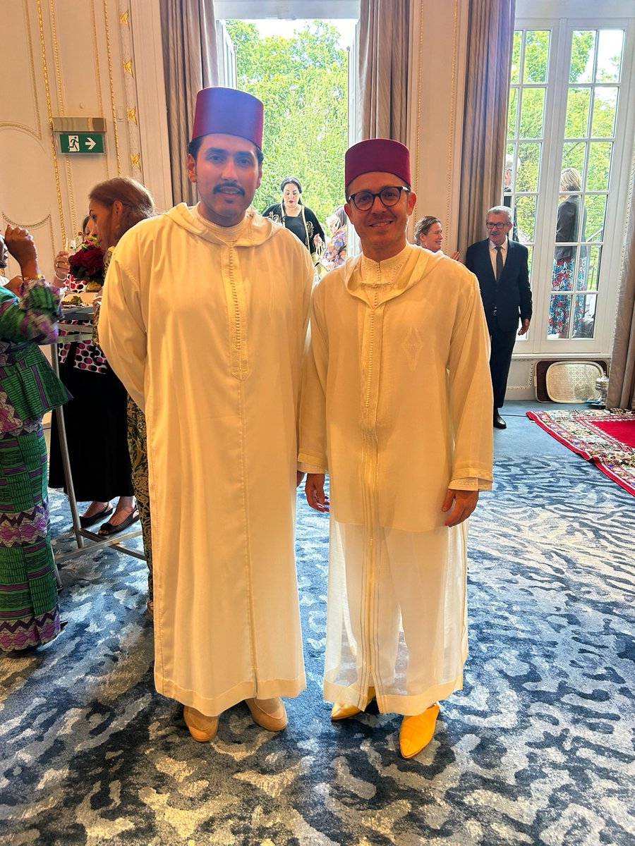 The Mandarin was resplendent in red and green for Morocco’s annual celebrations. Morocco has had diplomatic ties with the U.K. for over 800 years. Touching for us to meet in Hyde Park where one 17th century Ambassador camped with his retinue of 200! Old friends &amp; modern allies