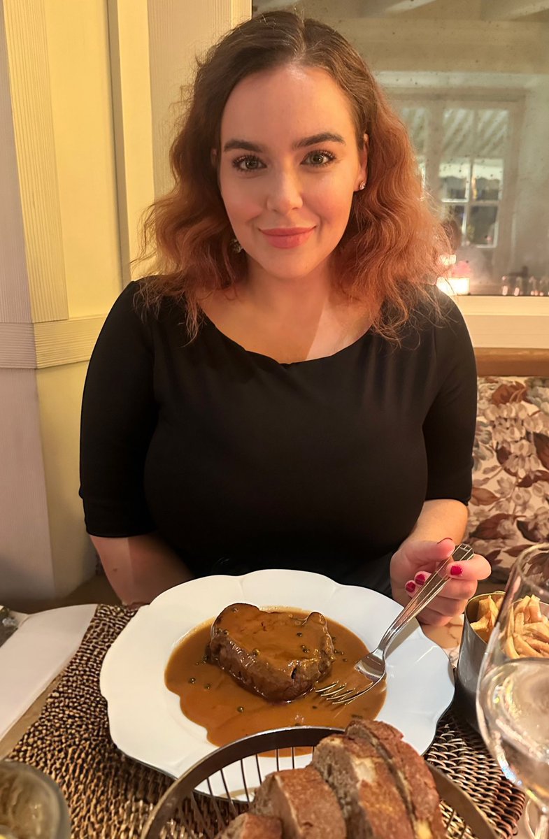 fouqufans's tweet image. Un p’tit repas sur vous maintenant 🥲