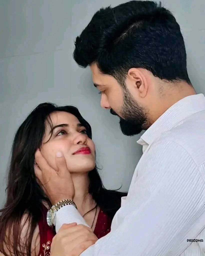 #PAK_PG
یہ تعلق نہیں تو پھر کیا ہے
تجھ کو حُسن  ملا  اور ہمیں آنکھیں ♥️