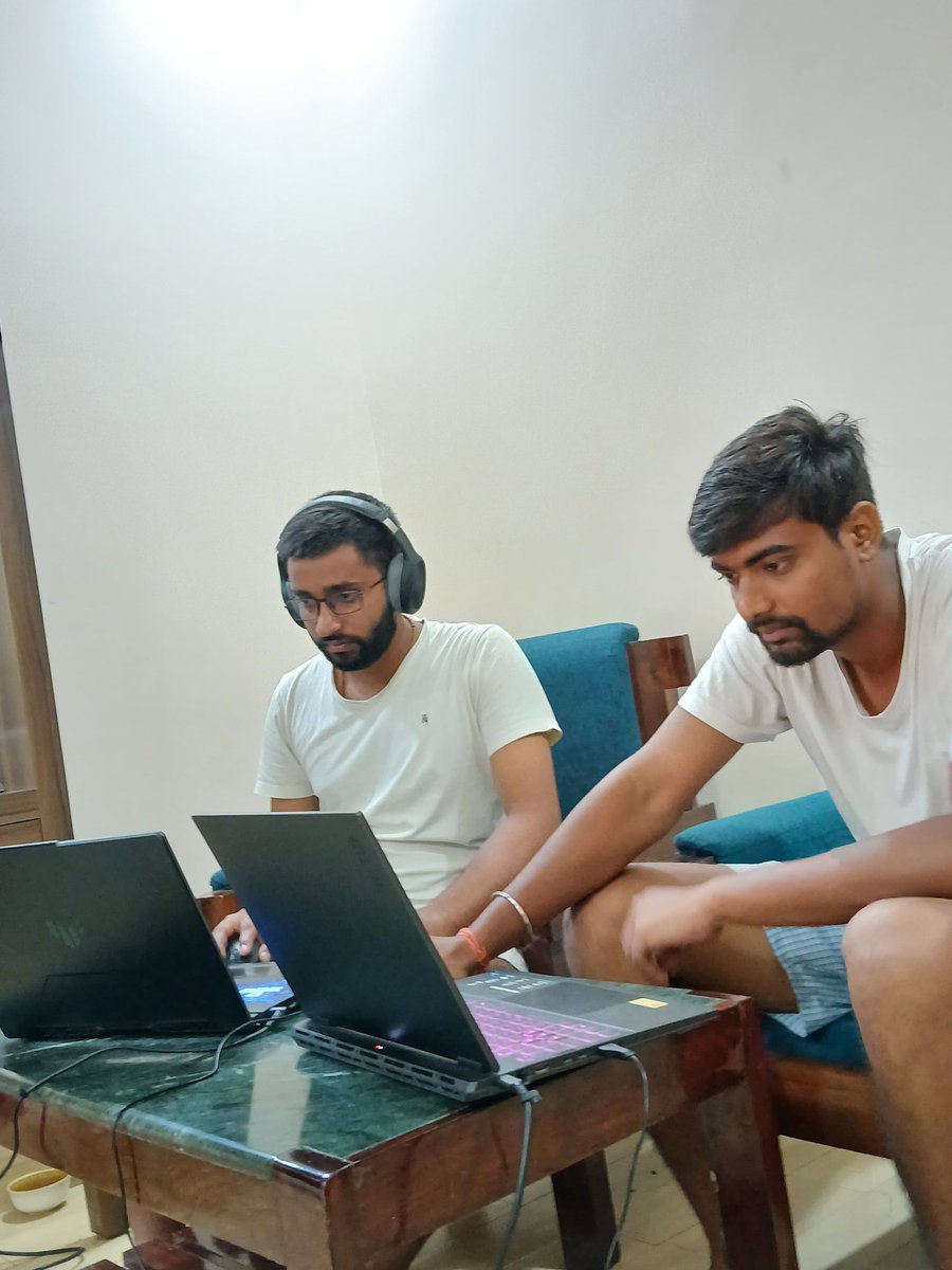 journanishant's tweet image. चुनाव का समय है। रिपोर्टिंग मैदान में भी, एडिटिंग कमरे में भी – यही है पत्रकारिता का असली रंग।
– 24×7 ड्यूटी, जनता की आवाज़ के लिए

#electionexpress #BiharElections #assamblyelection