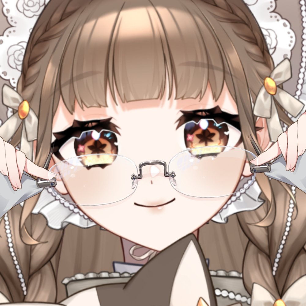 อื้ม...ออทั่มก็พอเป็นสาวแว่นได้อยู่นะคะ? 😊👌