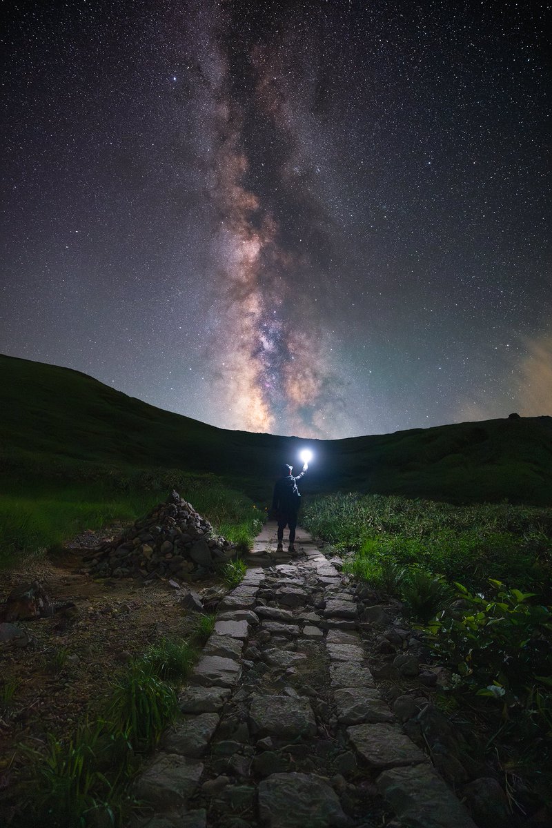 atsushi_ogawa87's tweet photo. 🌌 ほしをさがしに 🌌

SONY α7RⅤ
FE 16-35mm F2.8 GM Ⅱ

#秋田県 #山形県 #天の川
#sonyalpha #鳥海山 https://t.co/xLrByC6SlF