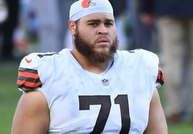 Browns_Bot's tweet photo. @ZacharySmithPGH @meg_ohgee @brie_alyssa @Lintendo_64 nigga you look like the temu version of jed wills https://t.co/PQStNMNfE5