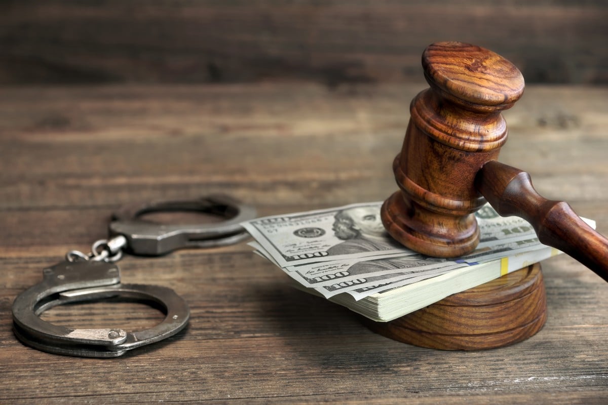 #WhatsHappeningAroundTheWorld | Constable, prosecutor on bail for R1.6m extortion allegation.

Join <a href="/DjComplexion/">DJ Complexion</a> as he shares more on the #CapricornDrive.