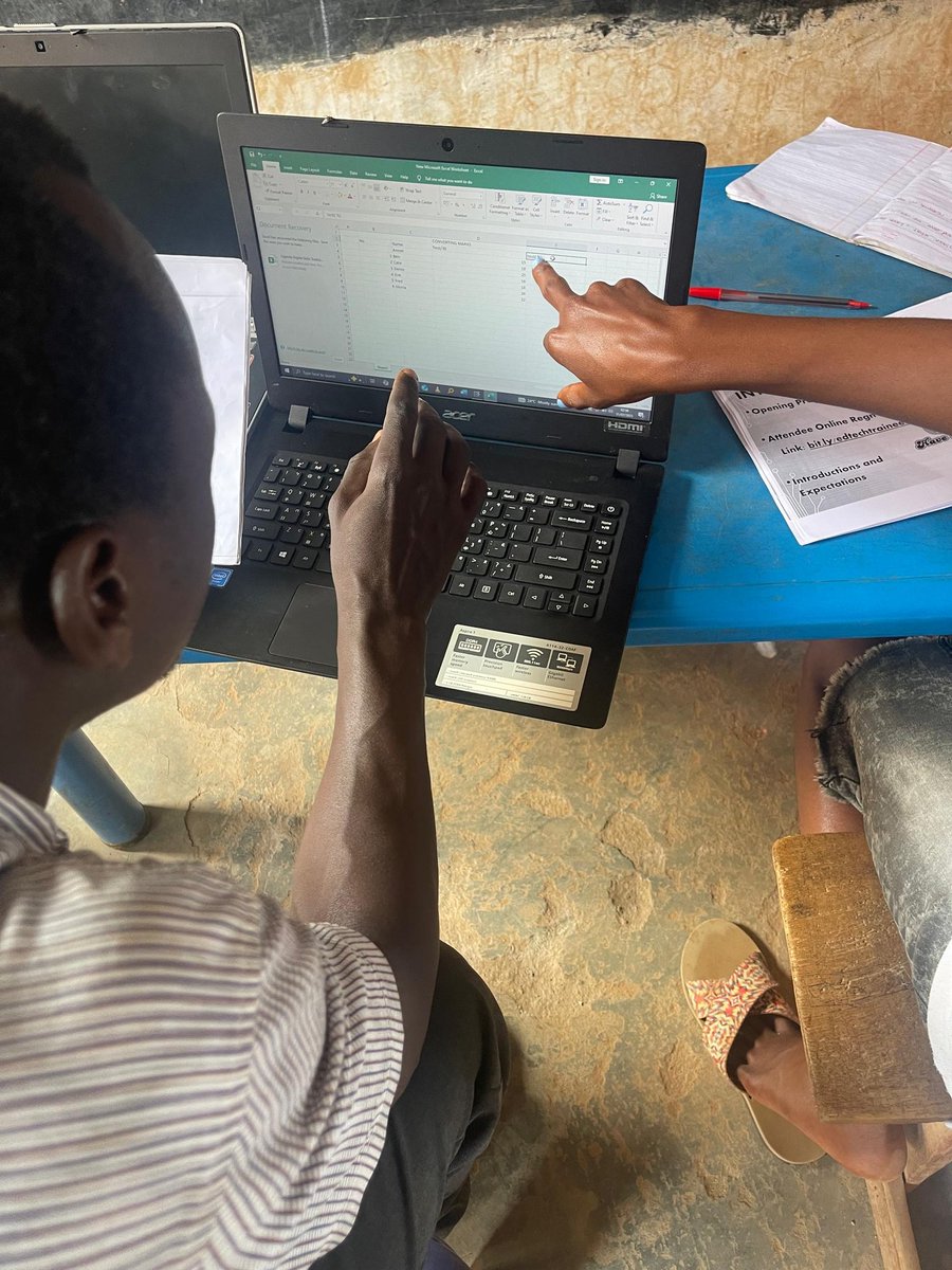 PeaceNajodo's tweet image. Happening now, At Sparkling Beginnings Schools - Kito . Inschool ICT integration Training for Educators and Admins. Teachers being introduced to digital teaching techniques. Thanks to @EdifyUganda thru #Edifyedtech &amp;amp; @SharebilityUg , #sharebilityedutech