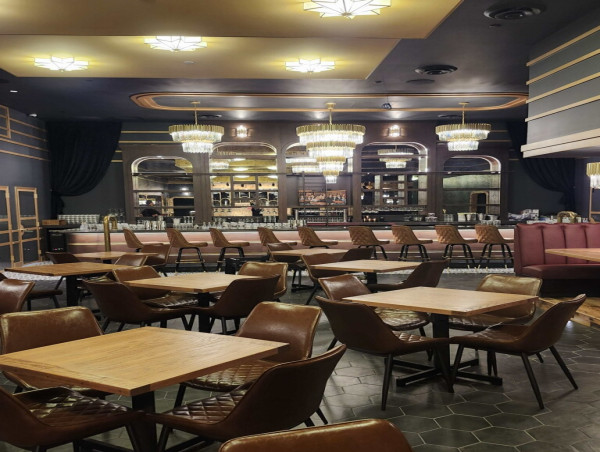 alex_a1_'s tweet image. Goodfellas Pizzeria and the Wiseguy Lounge are coming to North Gulch, Nashville-bringing signature New York-style pizza and a speakeasy bourbon bar! Opening August 1st! kalkinemedia.com/news/world-new…