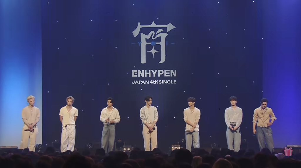 strwberrylee's tweet photo. I love you always, my seven! 🤍#ENHYPEN_宵_YOI https://t.co/ix06u1RoS8