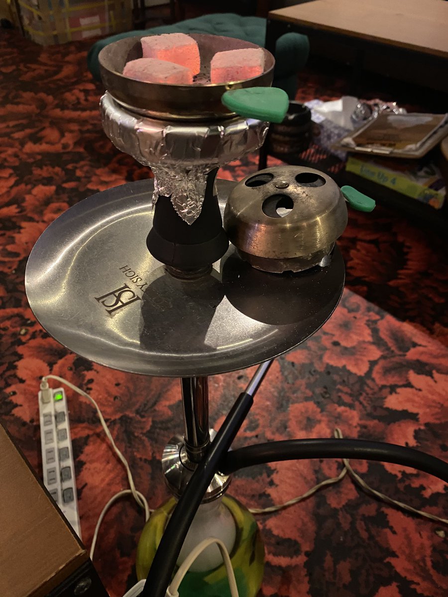 今茉莉に来ればシーシャができるまでの間フリーシーシャあり〼
メロン×ジャスミン×アイス×マジックスモーク×スーパーレモン