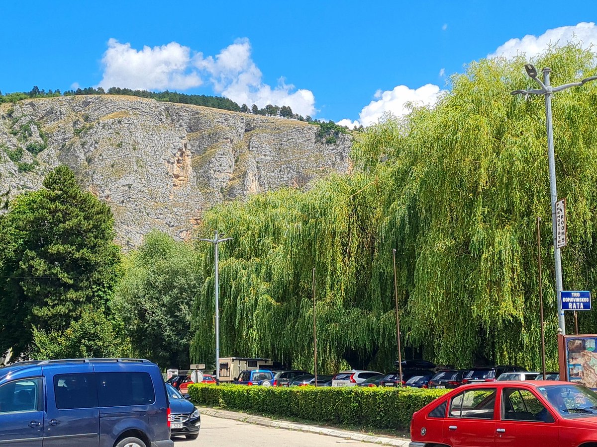 đe su ovi iz Livna?
daću ja za kahve 🙄