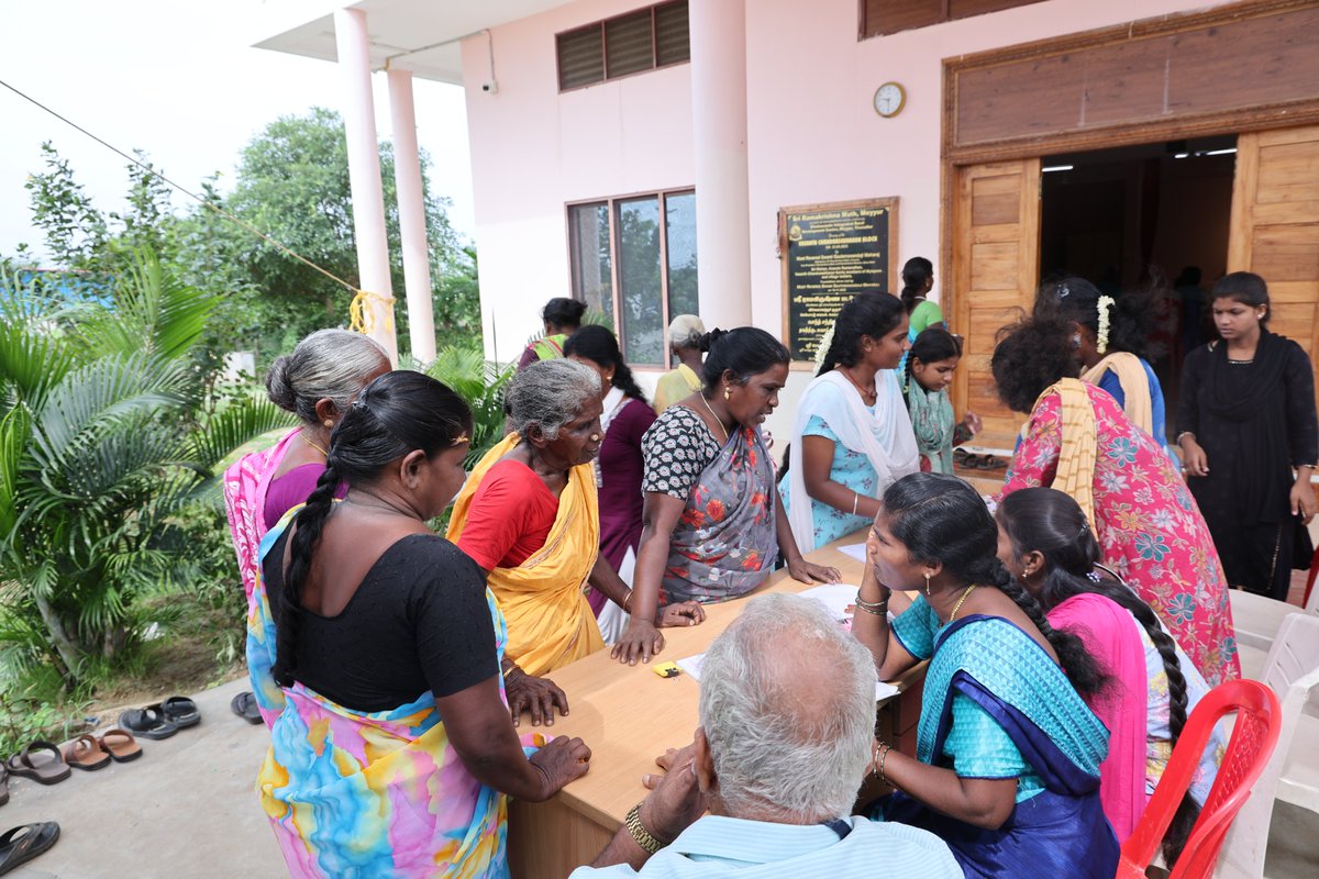 ramakrishnamath's tweet photo. Mega Medical Camp at Meyyur – A Centenary Initiative of the Charitable Dispensary
iMedia - https://t.co/JYWPXMLiTK

#ramakrishnamath #ramakrishnamathchennai #meyyur https://t.co/26lEPiqzT9