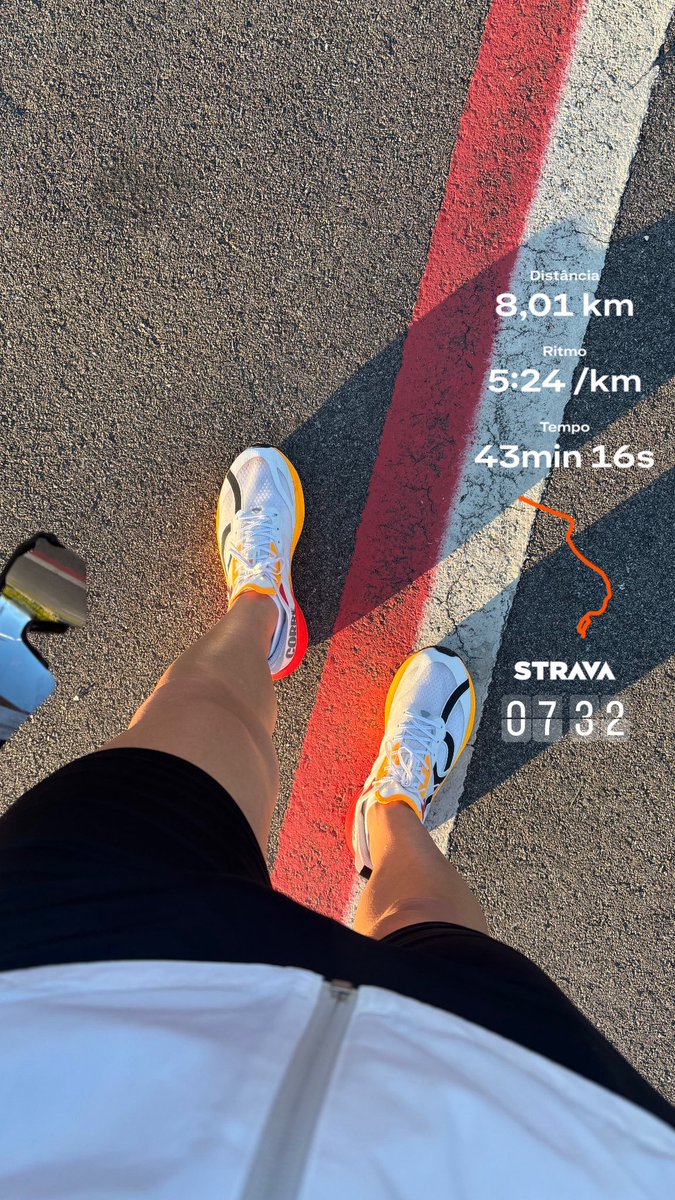 denilsou's tweet photo. caraca hj deitei acordando 6h da manhã pra correr 🏃🏻‍♂️🔥 https://t.co/CDvR5OT9pr