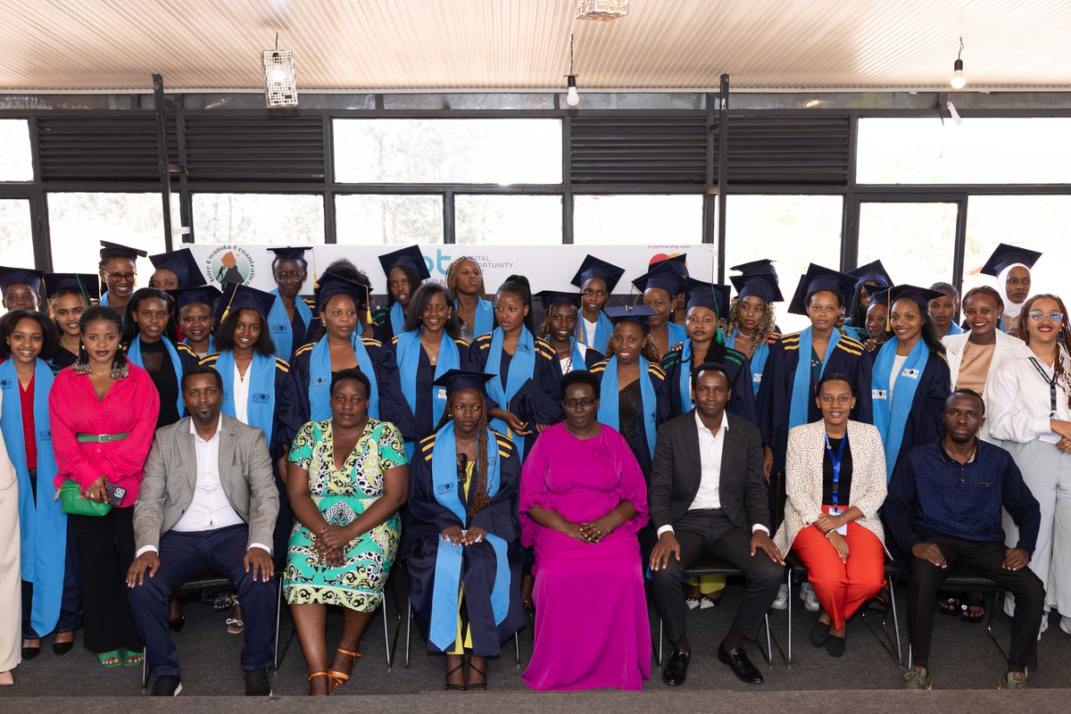 igirerwanda's tweet image. Yesterday we graduated our first #SheCanCODE under #DSE Consortium led by @DOTRwanda in partnership with @MastercardFdn
Empowering women in ICT remains our commitment
Thanks to #DSE consortium members, parents @RwandaICT & every supporter
@SOLVIT_AFRICA @klabrw #CLAIntango