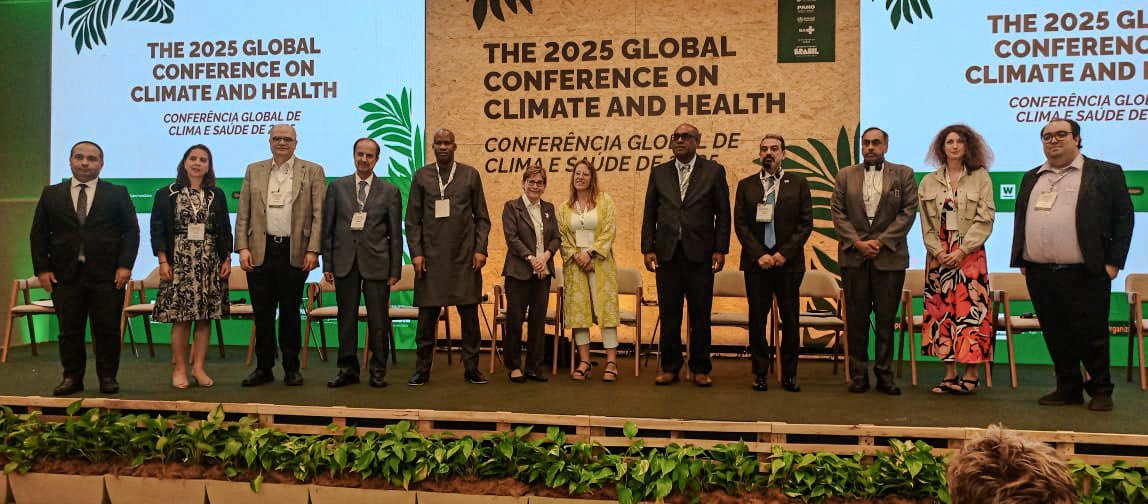 santegouv_sn's tweet image. À la Conférence mondiale Climat &amp;amp; Santé à Belém 🇧🇷, le #Sénégal réaffirme son engagement pour des systèmes de #santé résilients face au changement climatique.
@Dribrahimasy72 porte la voix de l’Afrique. 

linkedin.com/posts/minist%C…

#MSAS #Santé #Climat #COP30 #Belém2025