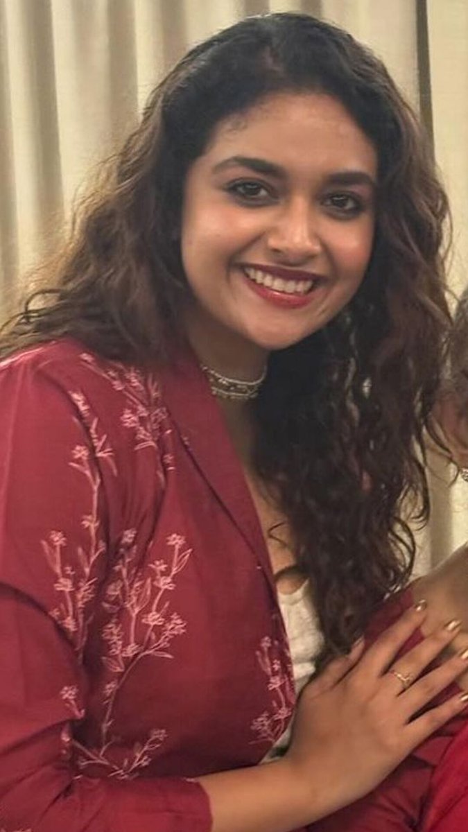 जितना जिसके पीछे भागो, 
वो उतना दूर जाता है... 
जितना जिसे अपना मानो, 
वो उतना ही सताता है....।।