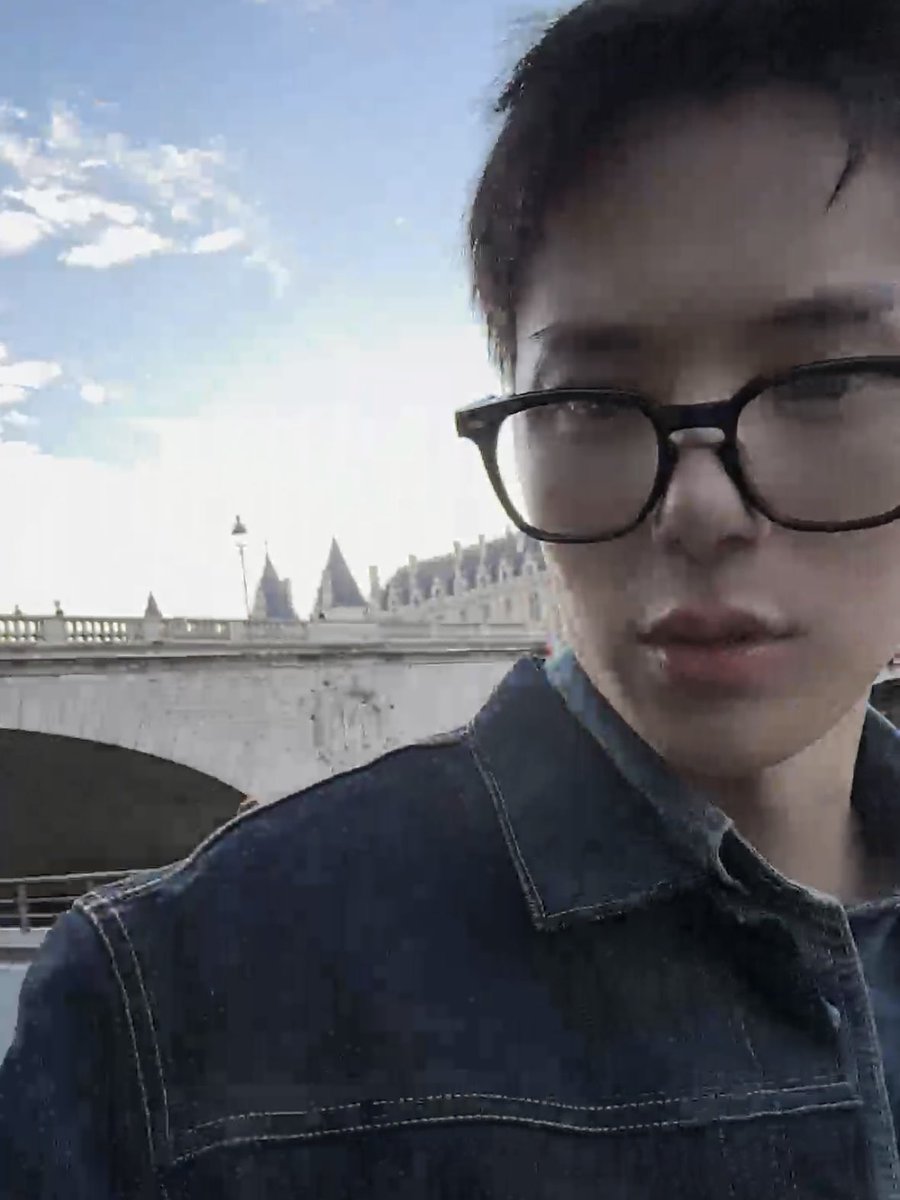 jul (@oiuemu) on Twitter photo 