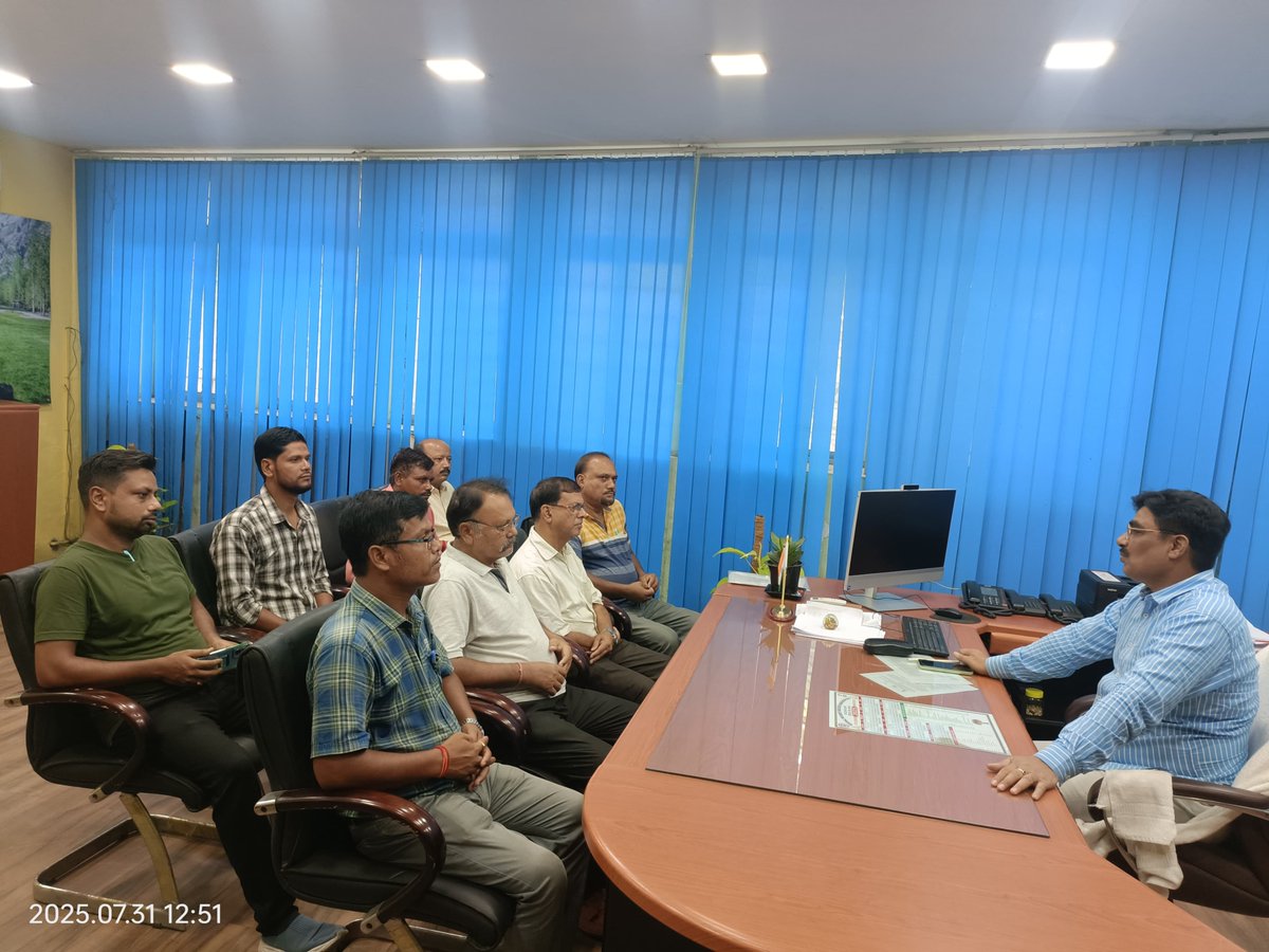 Pradhan Mantri Viksit Bharat Rozgar Yojana Awareness Drives in Action 🚀

From entrepreneurs to jobseekers — stakeholders from all walks of life are actively engaging in the Ministry's nation-wide outreach sessions (1/2)