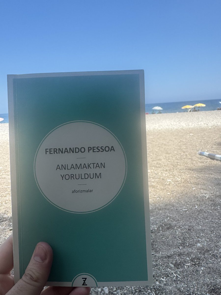 Olimposa tatile kadar gelmişken seçtiğim kitabın ironikliği 🙃