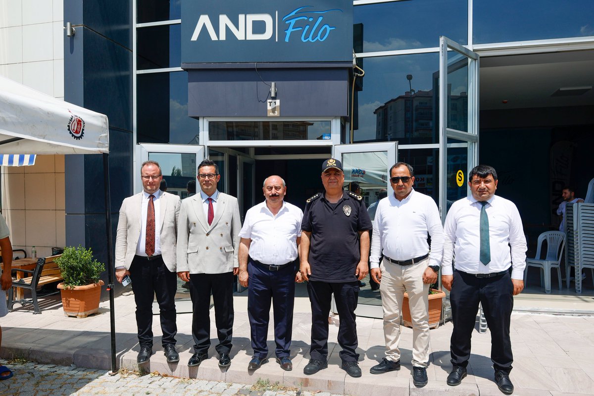 Belediye Başkan Yardımcımız Sayın Çağlar Samancı, Anadolu Ulaşım’ın Kurucusu merhum Orhan Erdoğmuş’un vefatının 20. yılı dolayısıyla ailesi tarafından düzenlenen mevlide katılım sağladı.