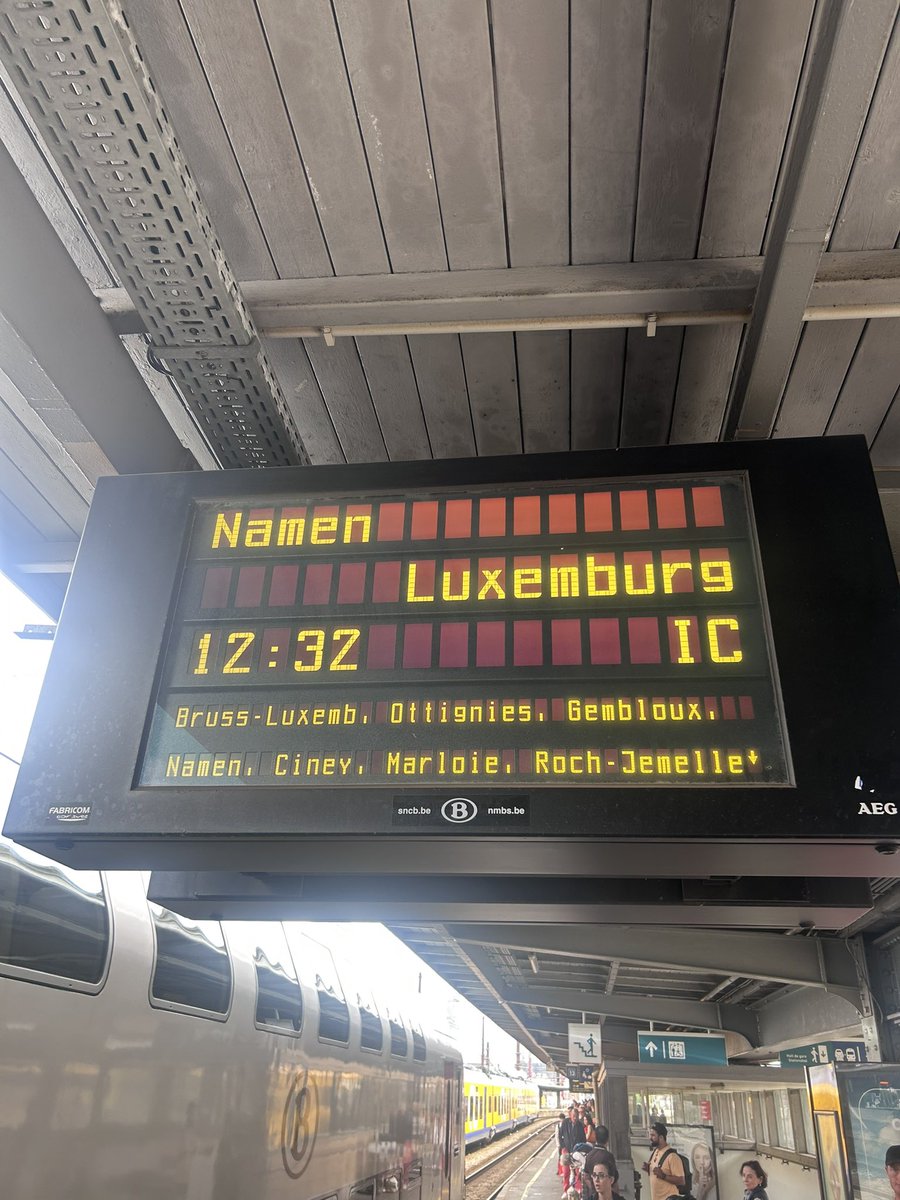 Cancelled flight, but we do not surrender. Nearly there. #DUFC