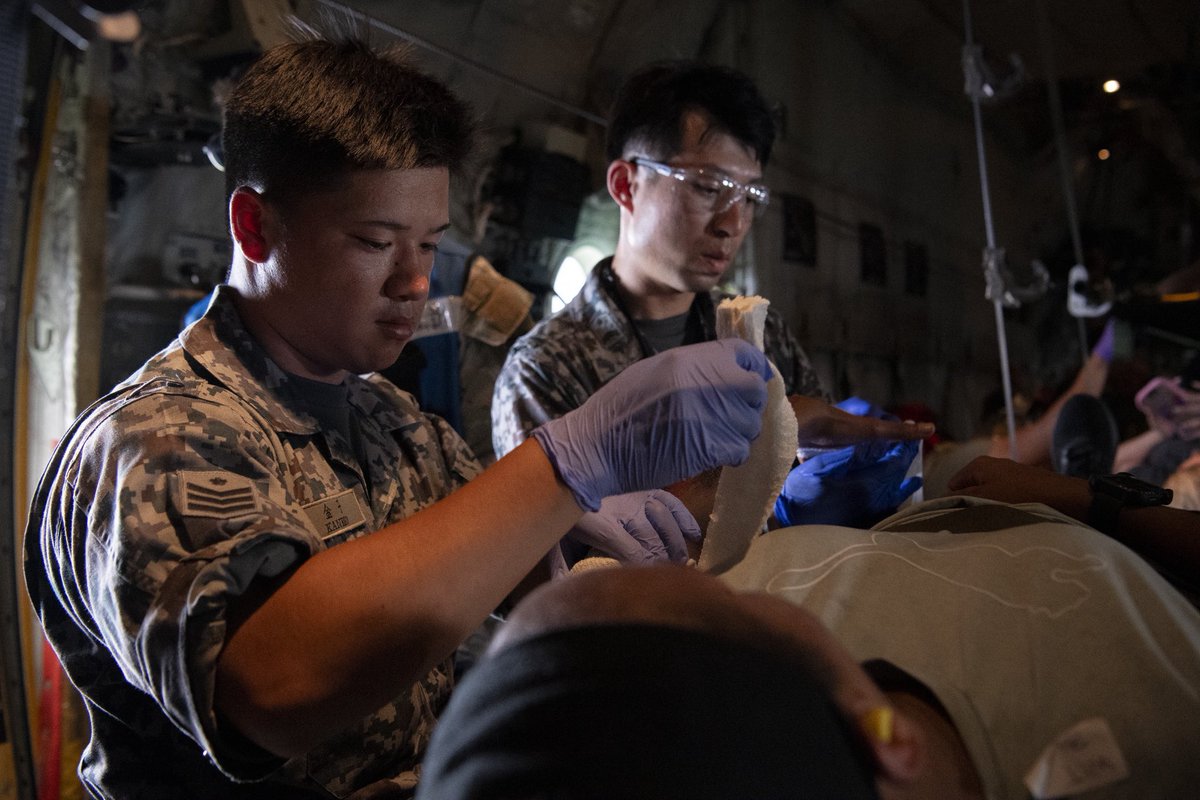 Our @USAirForce Airmen and Japan Air Self-Defense Force medics just put on a masterclass in allied readiness during REFORPAC!

Photos: <a href="/PACAF/">PACAF</a> and <a href="/JASDF_PAO_ENG/">Japan Air Self-Defense Force</a> train at <a href="/TeamMisawa/">Misawa Air Base</a> Japan