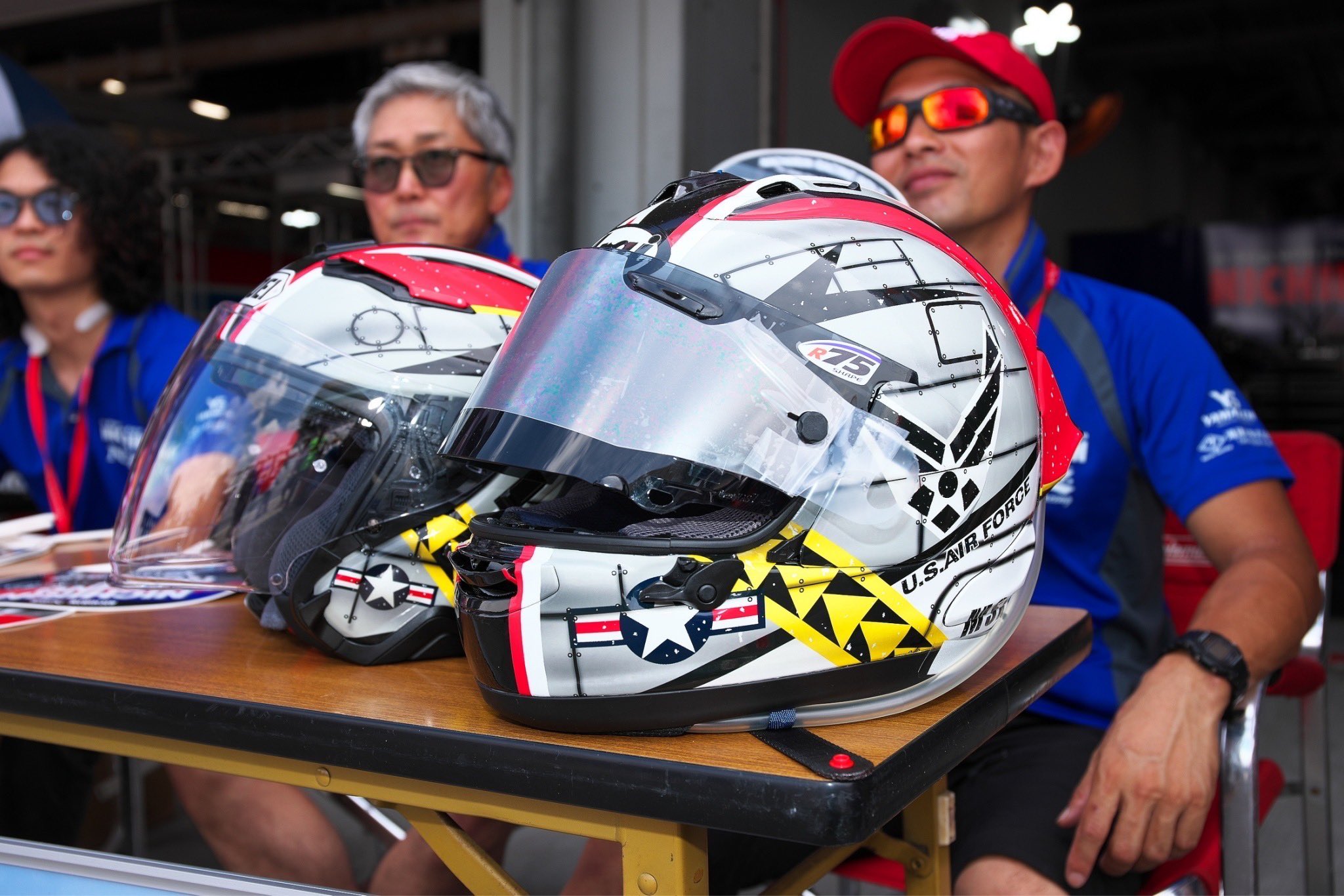 ずっと真夜中でいいのに ヘルメット Amazon | ずっと真夜中でいいのに.ずとまよ やきやきヤンキー