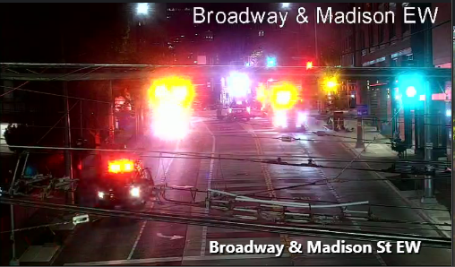 Căn hộ lửa trên Madison St giữa Broadway &