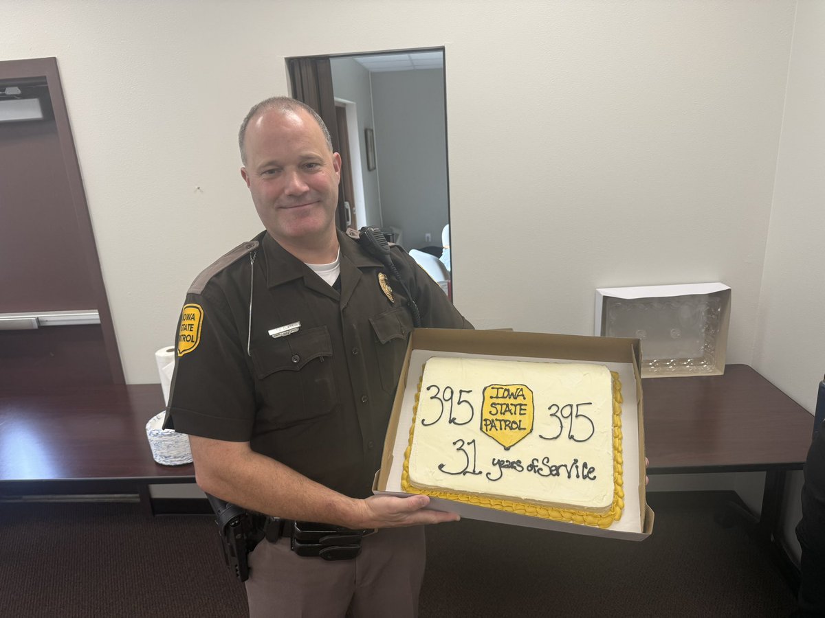 🚔 After 31 years of dedicated service, we salute the retirement of Trooper Tom Clark #395, a proud member of the Iowa State Patrol. Your commitment, integrity, and leadership have made Iowa safer for all. Thank you for your service! #IowaStatePatrol #ThankYou